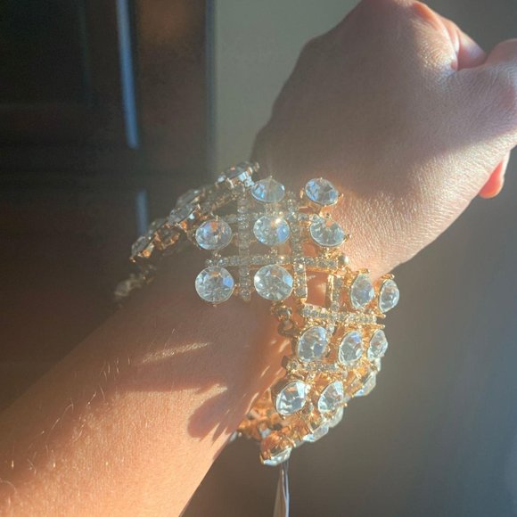 Natasha Crystal Bracelet - Picture 7 of 8